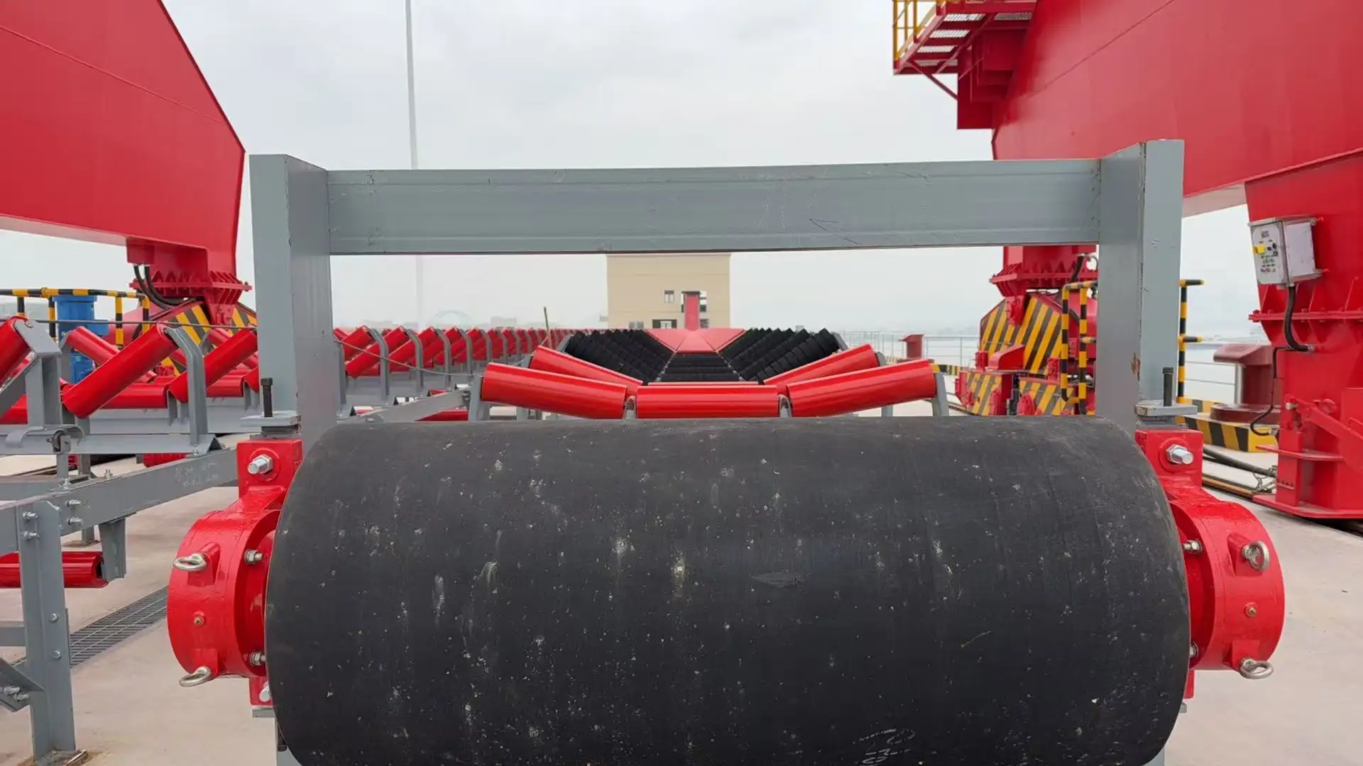 Фаза II проекта терминала насыпных грузов в порту Хубэй Хуанши-5